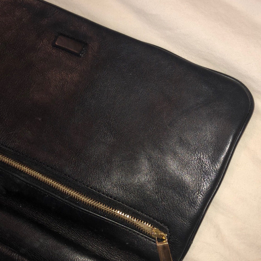 Tory Burch black clutch with chain gold - Picture 7 of 8
